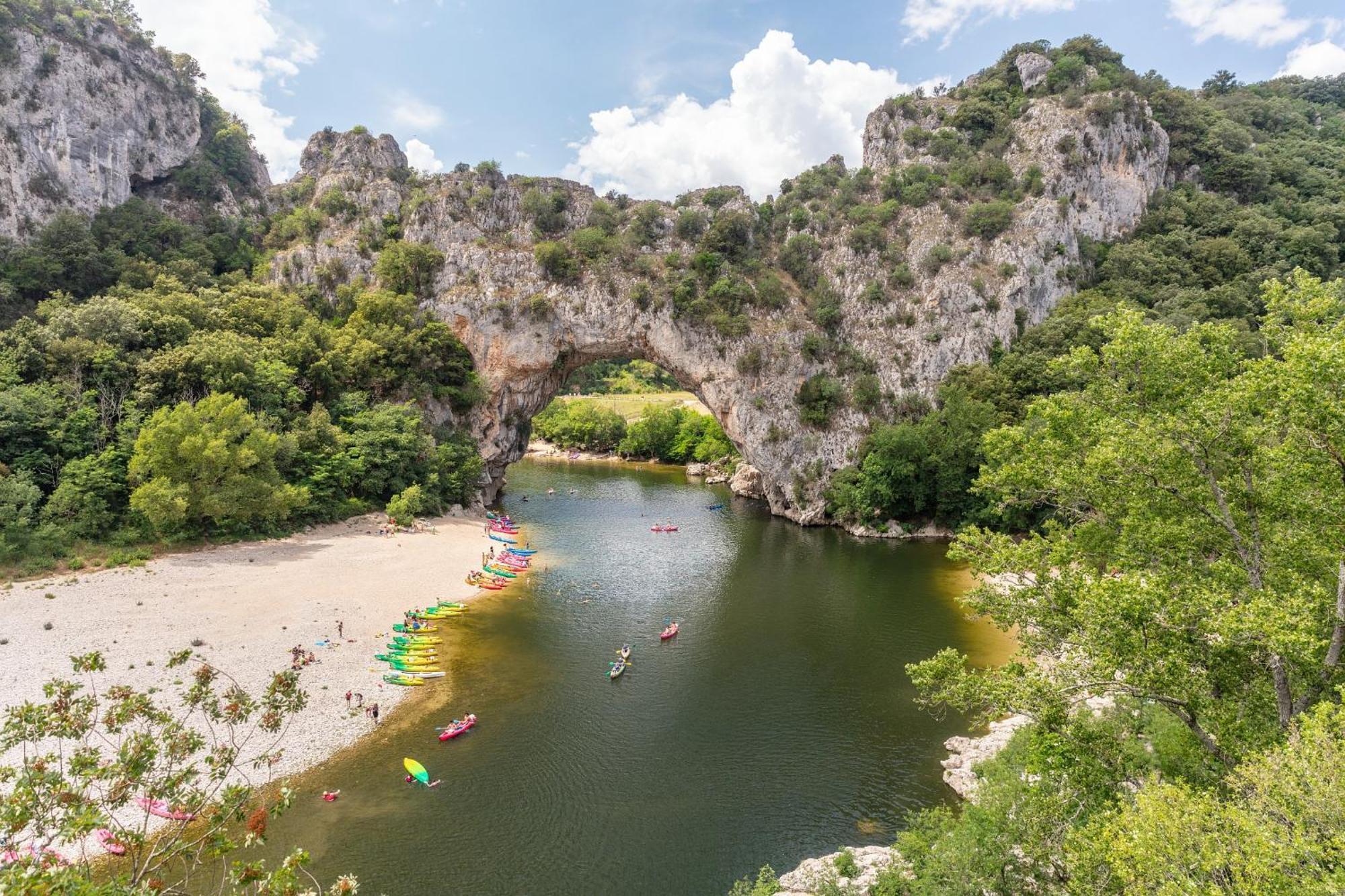 Camping Domaine De Chaussy Lagorce  Ngoại thất bức ảnh