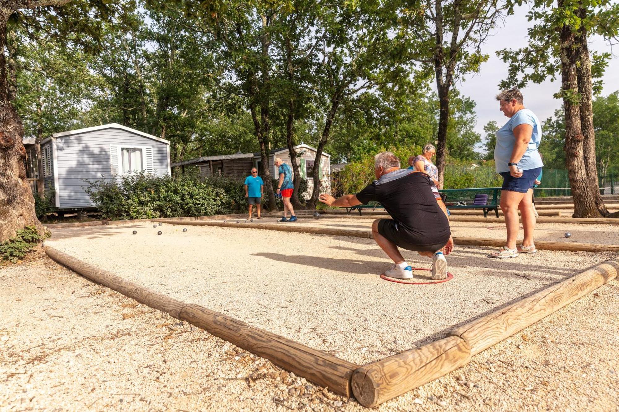 Camping Domaine De Chaussy Lagorce  Ngoại thất bức ảnh