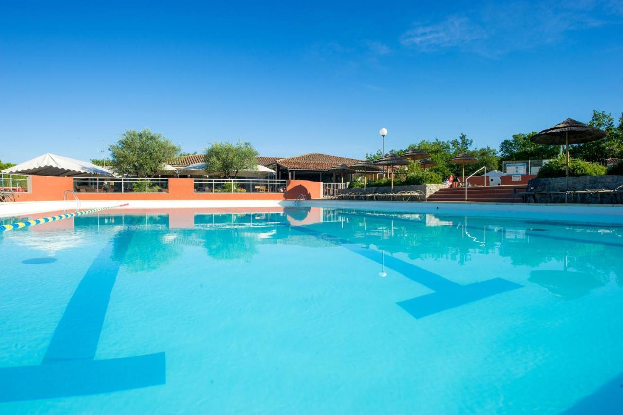 Camping Domaine De Chaussy Lagorce  Ngoại thất bức ảnh